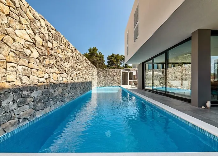 Petra Villa *