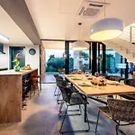 Petra Villa Sutivan