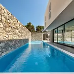 Petra Villa *