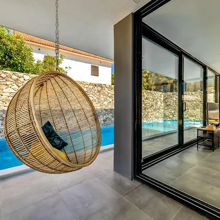 Petra Villa
