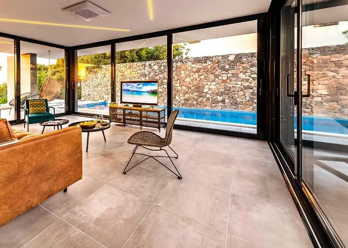Petra Villa
