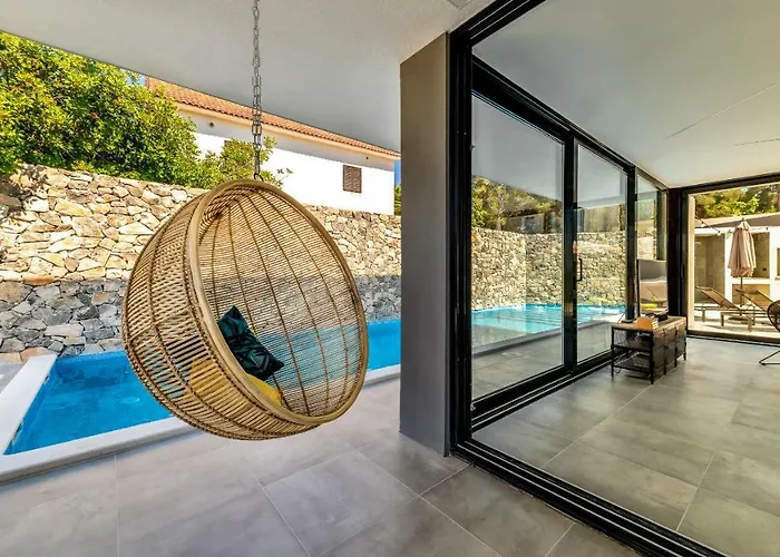 Petra Villa